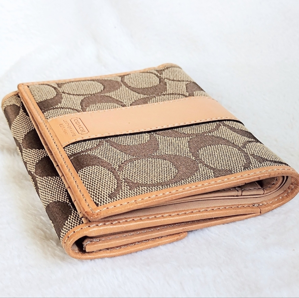 😍 Vintage Y2K Coach Hampton Khaki Signature Stripe Compact Clutch Wallet - Picture 5 of 12